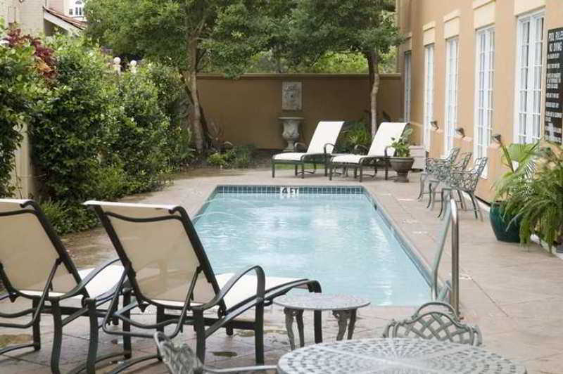 Hampton Inn New Orleans/St.Charles Ave Exterior photo